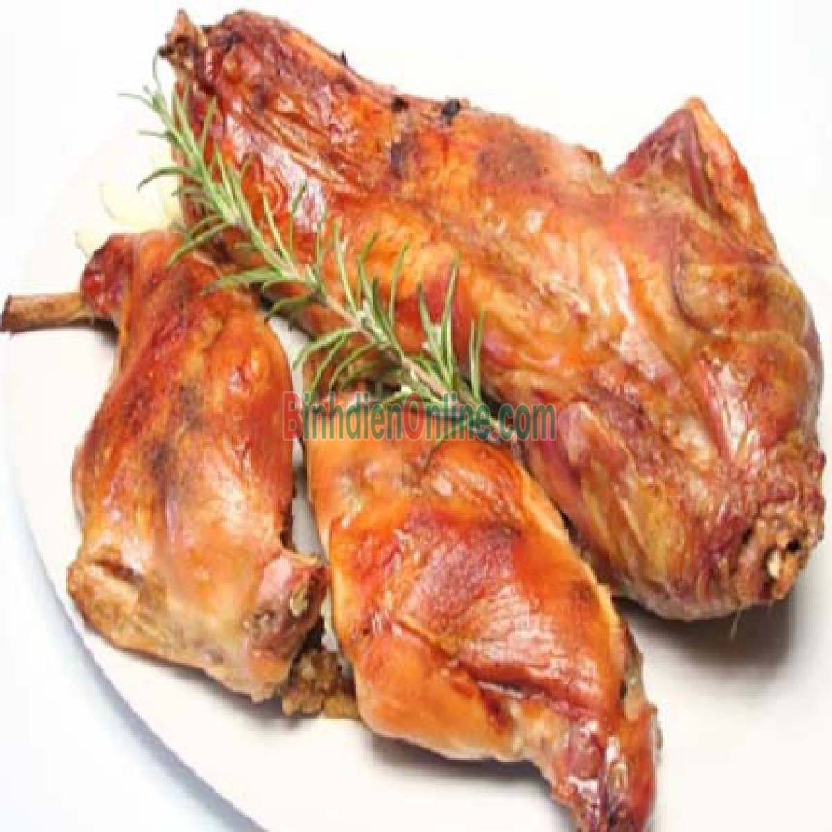 Thỏ làm sạch nguyên con  hảo hạng, nuôi an toàn 2-2,5 kg/con Xuất xứ Lâm Đồng