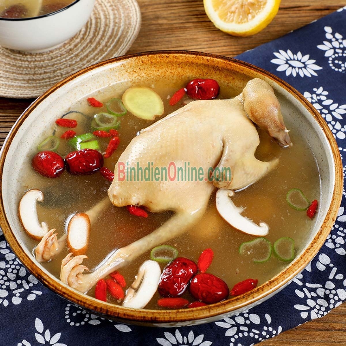 Chim bồ câu ta ra ràng làm sạch - loại 1 - bổ dưỡng 200-300 gr/con Xuất xứ Long An