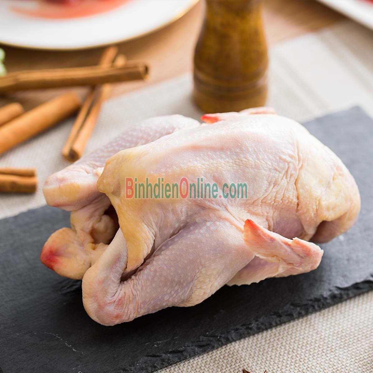 Gà ta leo cây  đã làm sạch 2-2,5 kg/con Xuất xứ Bình Dương