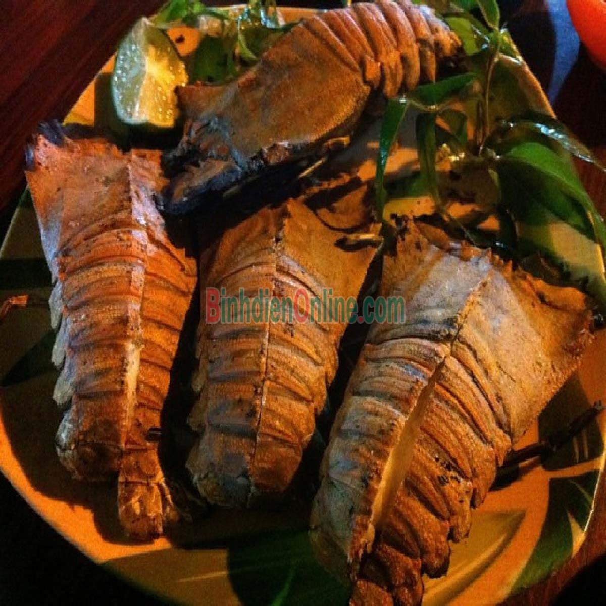 Tôm mũ ni đỏ  sống 6-7 con/kg Xuất xứ Kiên Giang