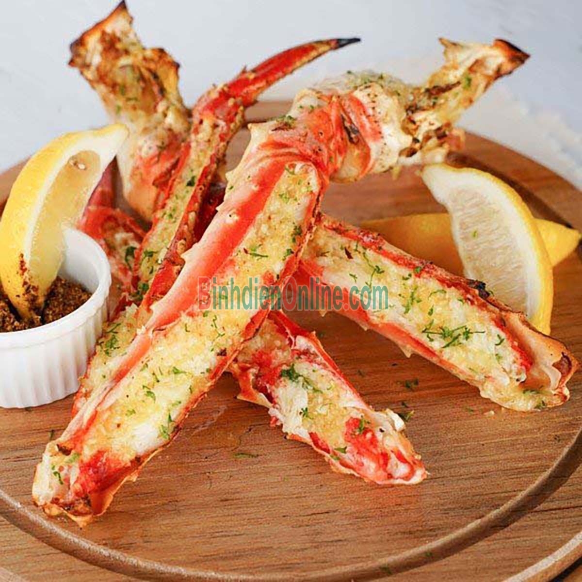 Chân cua hoàng đế đông lạnh loại 1 1-1,5 kg/cụm Xuất xứ Alaska