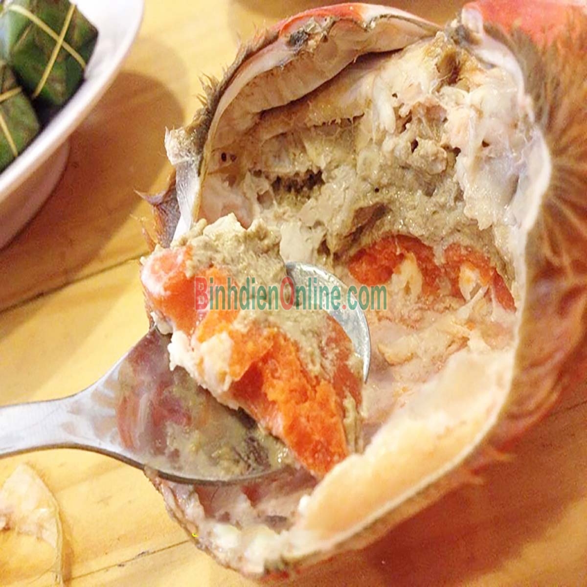 Cua huỳnh đế tươi sống, đánh bắt tự nhiên 300-400 gr/con Xuất xứ Quảng Ngãi