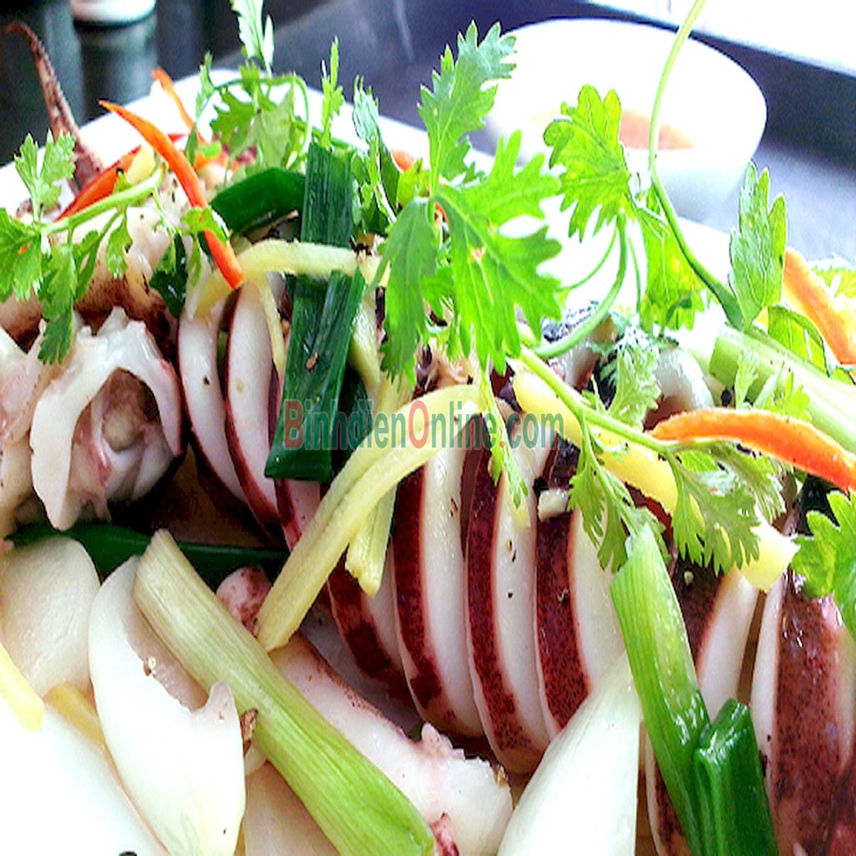 Mực lá tươi sống loại 1 600-800 gr/con Xuất xứ Cà Mau