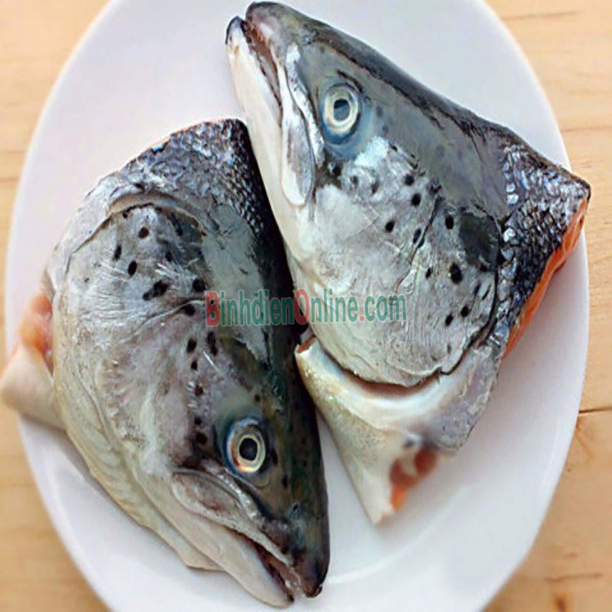 Đầu cá hồi tươi sống nhập khẩu giá tốt 700-900 gr/đầu Xuất xứ Nga