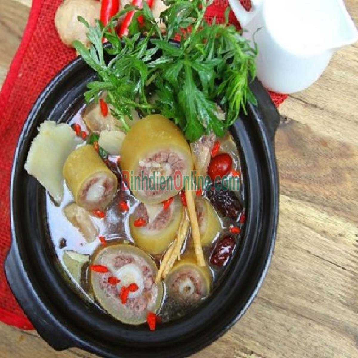 Đuôi bò đông lạnh có da loại 1, nuôi thiên nhiên đồng cỏ Bán theo kg Xuất xứ Bình Phước