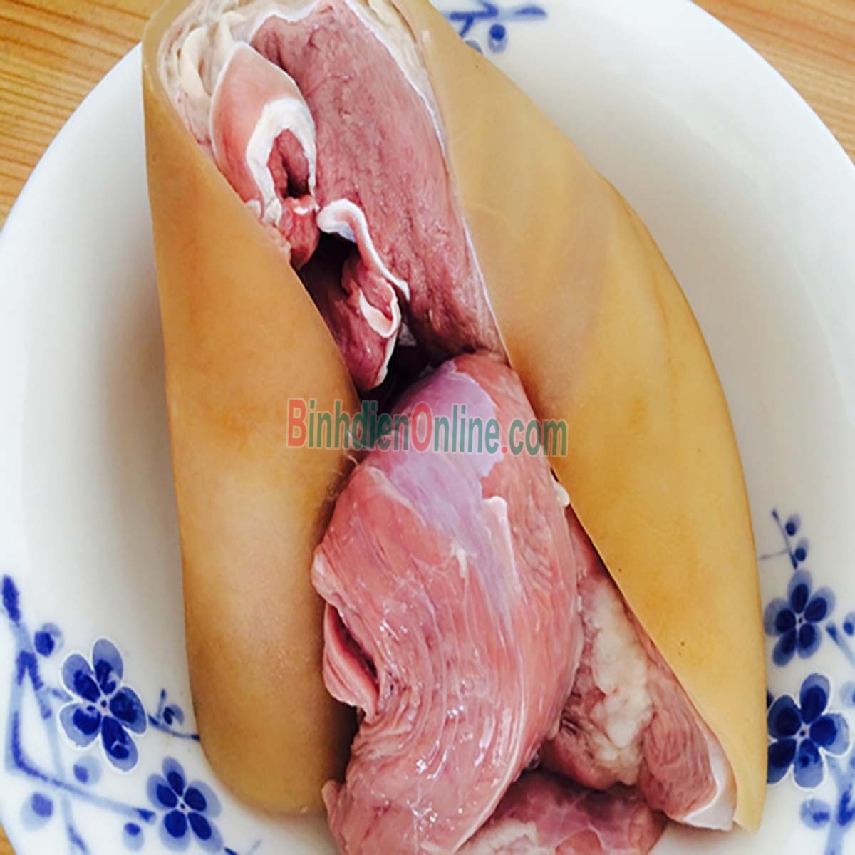 Thịt bê tươi có da bổ dưỡng, nuôi an toàn Bán theo kg Xuất xứ Đồng Nai