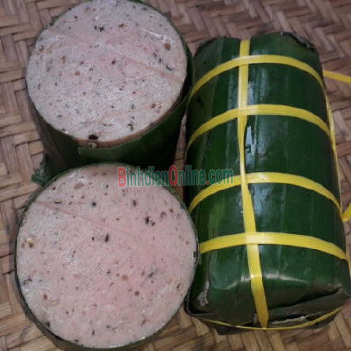 Chả lụa  100% từ thịt heo loại 1 1 kg/cây Xuất xứ Việt Nam